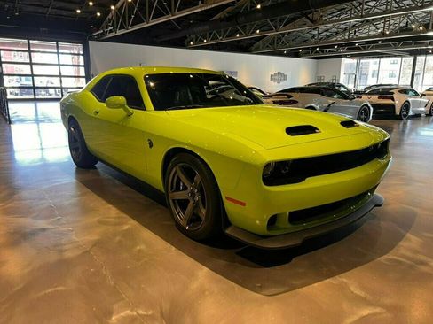 Used 2023 Dodge Challenger SRT Hellcat w/ Driver Convenience Group RWD image 7