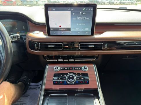 Used 2022 Lincoln Aviator Grand Touring w/ Equipment Group 301A AWD/4WD image 27