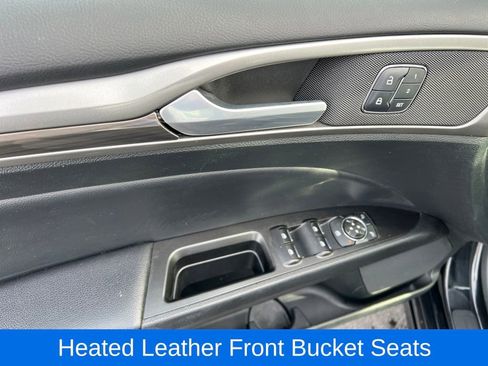 Used 2017 Ford Fusion SE image 13