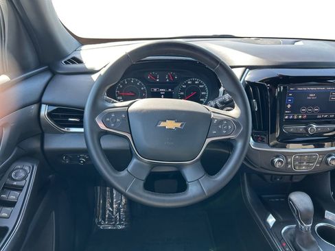 Certified 2023 Chevrolet Traverse LT FWD image 13