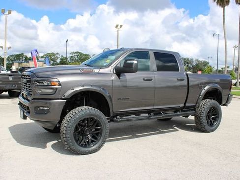 Used 2026 RAM 2500 Big Horn AWD/4WD image 5