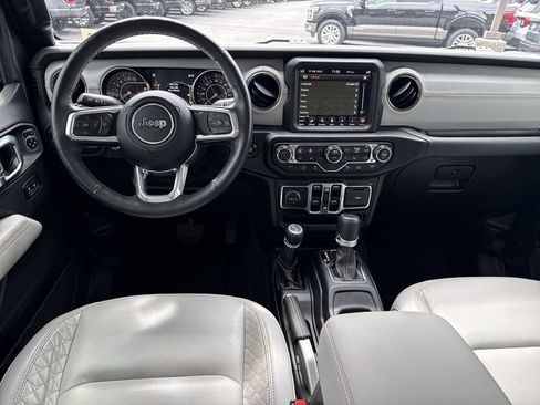 Used 2021 Jeep Gladiator Overland AWD/4WD image 21