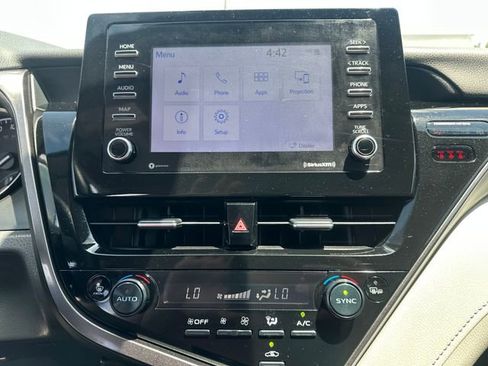 Used 2024 Toyota Camry SE FWD image 14