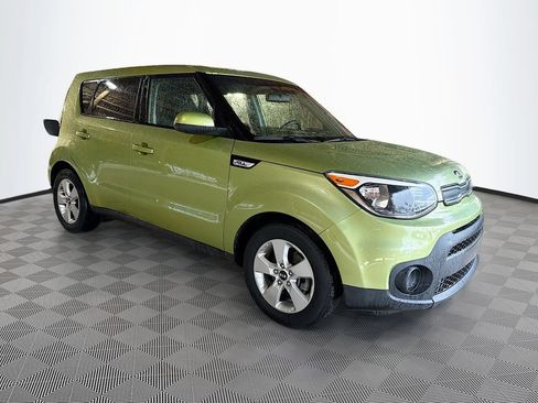 Used 2017 Kia Soul FWD image 4
