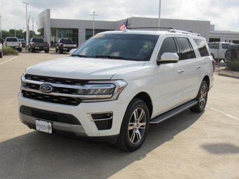 Certified 2022 Ford Expedition Max Limited RWD image 2