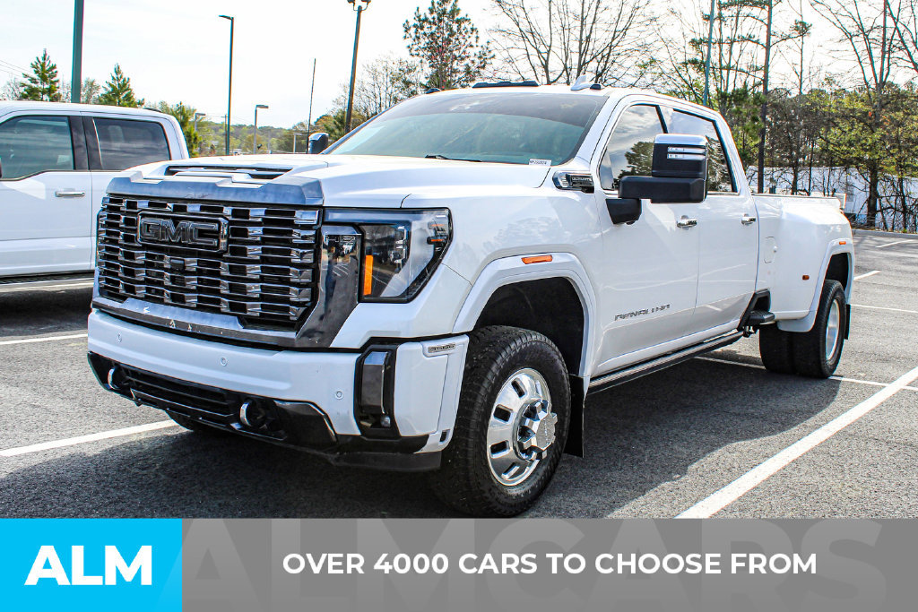 Used 2024 GMC Sierra 3500 Denali Ultimate AWD/4WD image 2