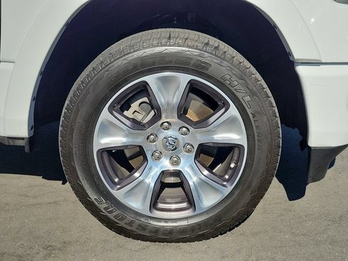 Used 2022 RAM 1500 Laramie w/ Sport Appearance Package AWD/4WD image 5