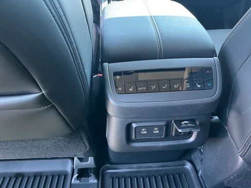 New 2026 Nissan Pathfinder Platinum image 23