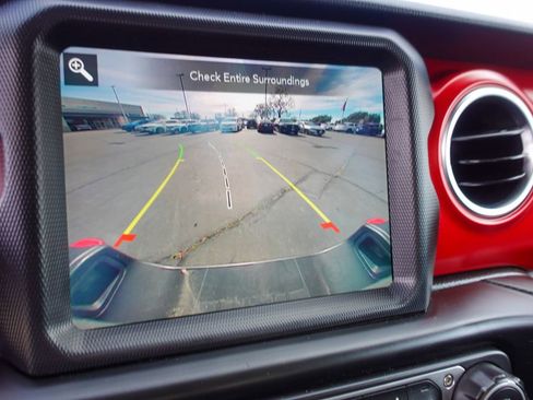 Used 2021 Jeep Gladiator Rubicon image 19