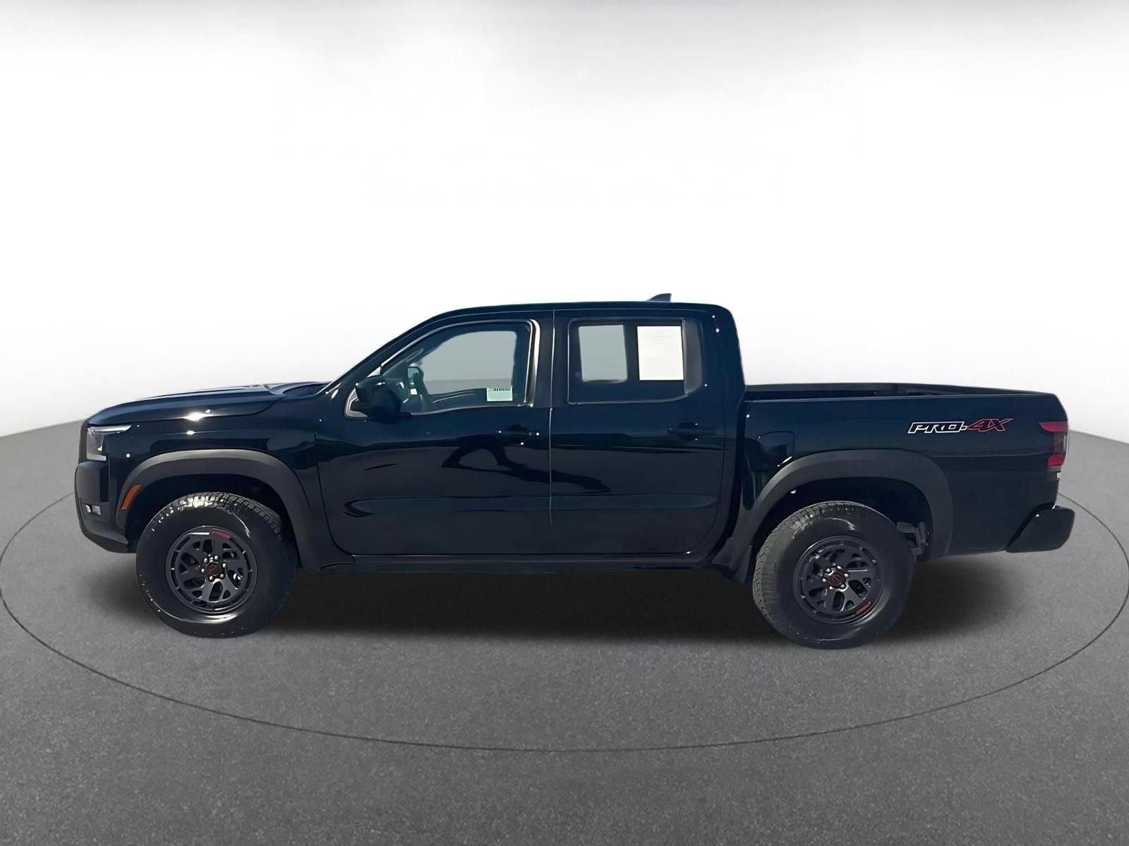 Used 2026 Nissan Frontier PRO-4X AWD/4WD image 6