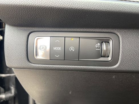 New 2026 Chevrolet Traverse High Country image 24