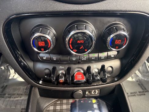 Used 2017 MINI Cooper Clubman ALL4 AWD/4WD image 34