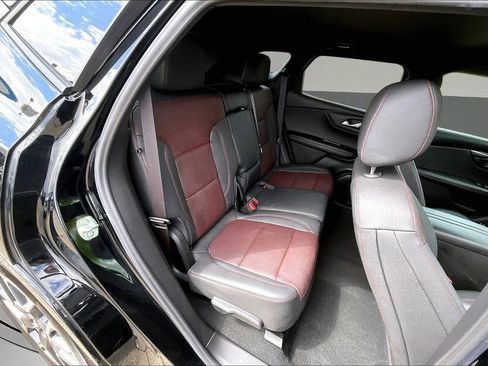 Used 2025 Chevrolet Blazer RS FWD image 24