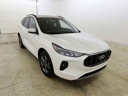 New 2024 Ford Escape ST-Line Select image 2