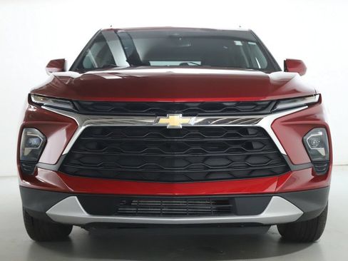 Used 2024 Chevrolet Blazer LT w/ Convenience Package FWD image 5