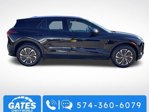 Used 2025 Chevrolet Blazer EV LT image 12