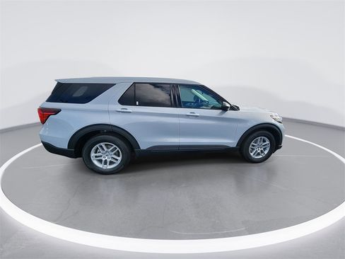 New 2026 Ford Explorer Active image 9