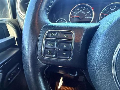 Used 2017 Jeep Wrangler Unlimited Rubicon w/ Connectivity Group image 25