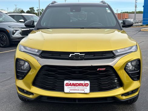 Used 2023 Chevrolet TrailBlazer RS w/ Convenience Package AWD/4WD image 3