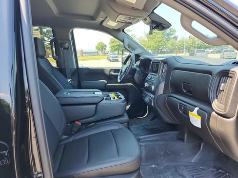 New 2025 GMC Sierra 2500 Pro w/ Convenience Package image 8