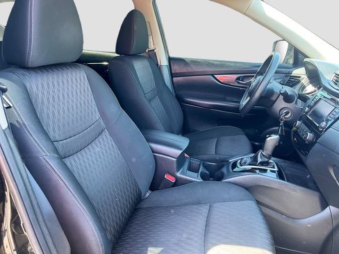 Used 2018 Nissan Rogue S AWD/4WD image 25