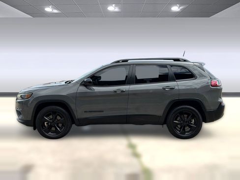 Used 2023 Jeep Cherokee Altitude Lux AWD/4WD image 2