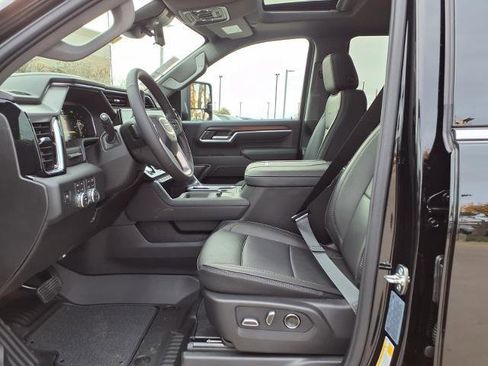 New 2026 GMC Sierra 3500 Denali w/ Denali Reserve Package image 19