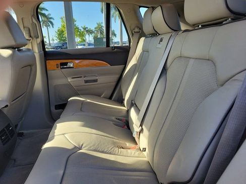 Used 2013 Lincoln MKX FWD image 20