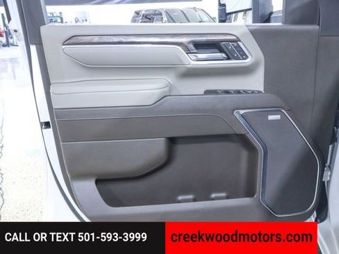 Used 2024 Chevrolet Silverado 2500 LTZ w/ LTZ Convenience Package image 42