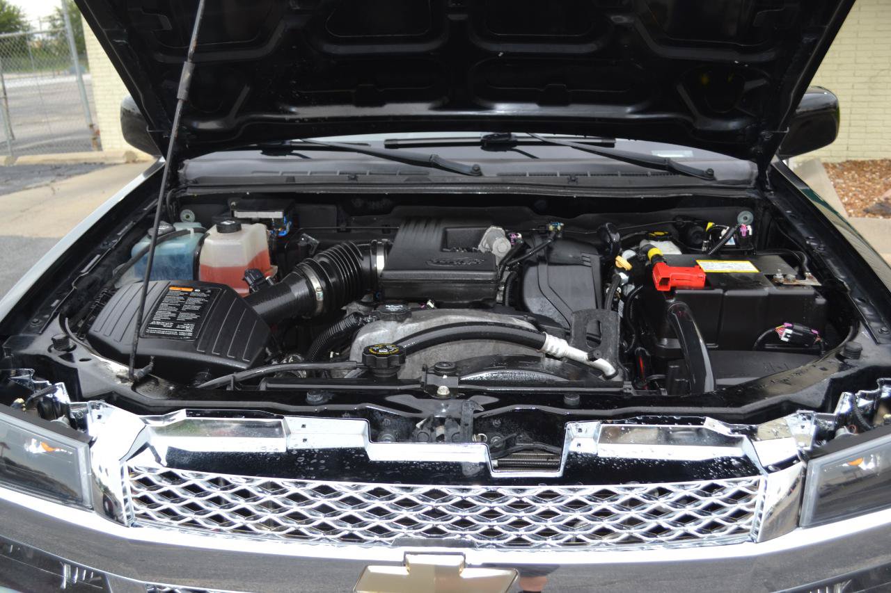 Used 2011 Chevrolet Colorado LT AWD/4WD image 41