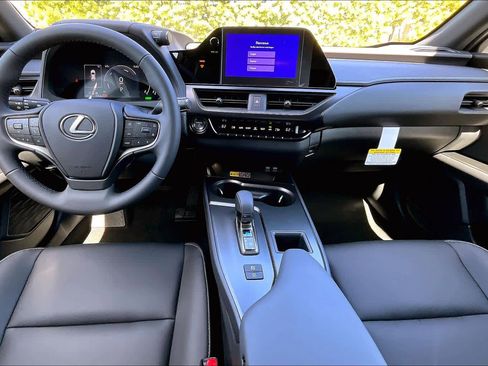 New 2026 Lexus UX 300h FWD image 5