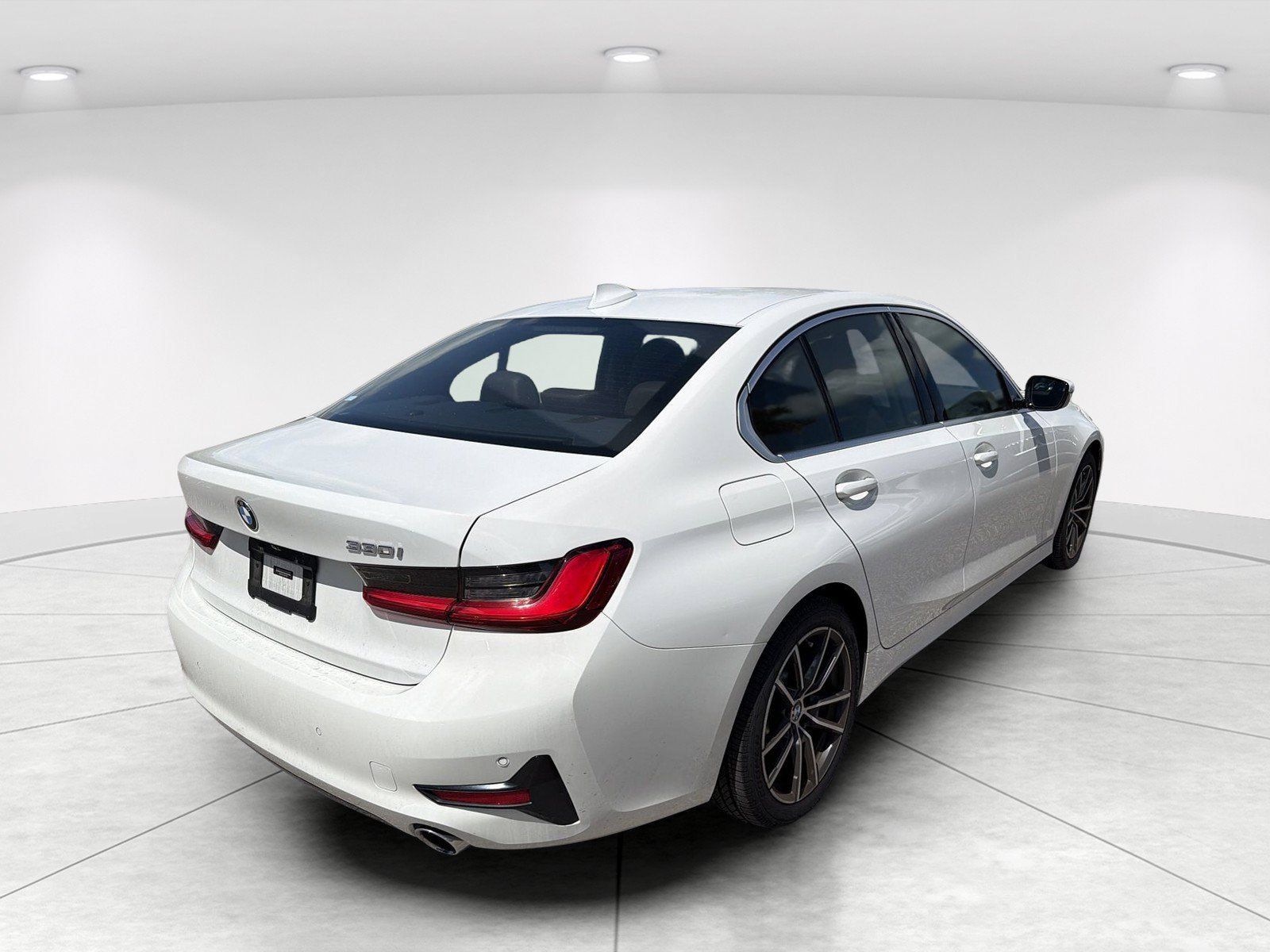 Used 2020 BMW 330i Sedan w/ Premium Package RWD image 4