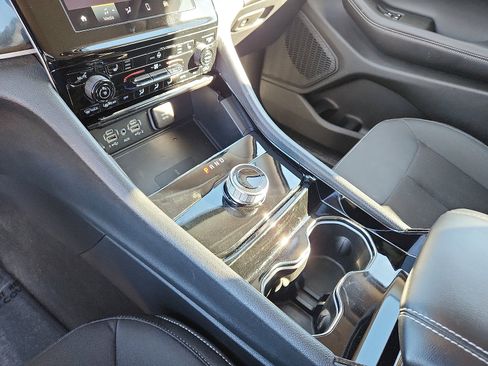 Used 2023 Jeep Grand Cherokee L Laredo w/ Luxury Tech Group I image 19