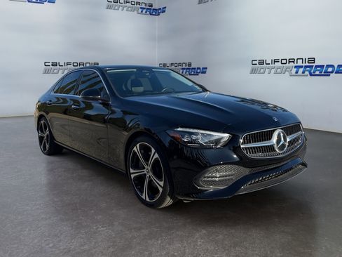 Used 2024 Mercedes-Benz C 300 Sedan image 3