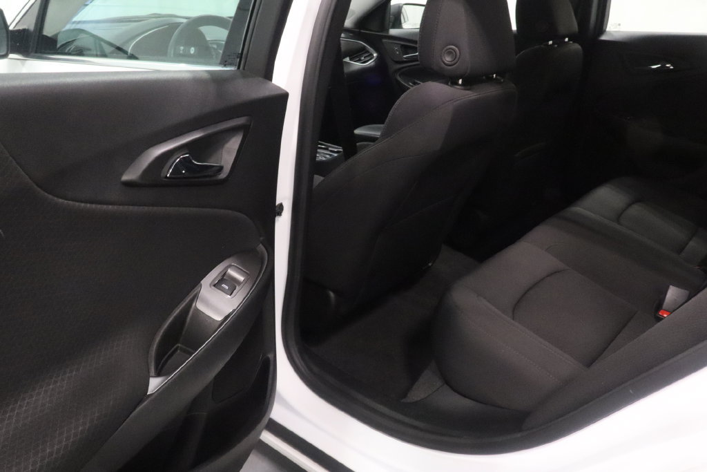 Used 2023 Chevrolet Malibu LS FWD image 14