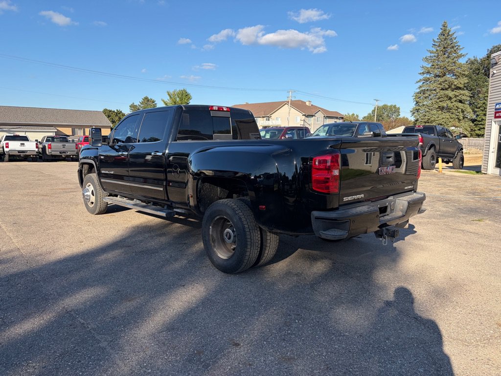 Used 2019 GMC Sierra 3500 Denali w/ Duramax Plus Package AWD/4WD image 9