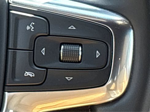 Used 2024 Chevrolet Blazer Premier w/ Driver Confidence II Package image 12