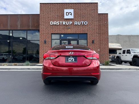 Used 2014 Hyundai Elantra SE FWD image 6