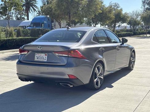 Used 2017 Lexus IS 200t image 3