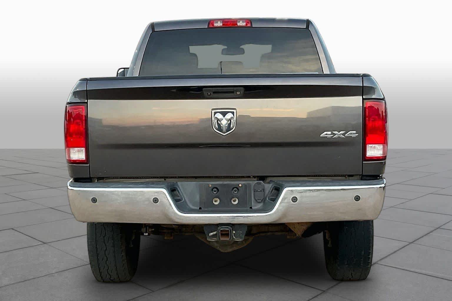 Used 2015 RAM 2500 Tradesman w/ Chrome Appearance Group AWD/4WD image 5