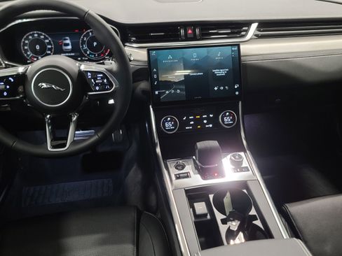 New 2024 Jaguar XF R-Dynamic SE image 5