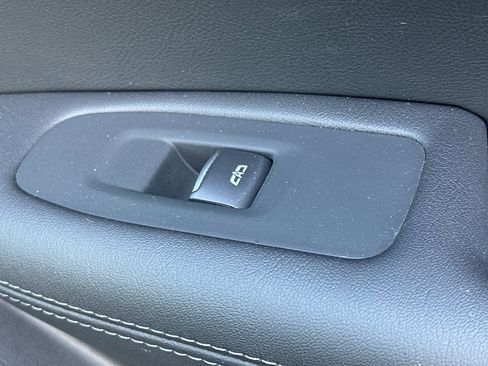 Used 2026 Cadillac XT5 Premium Luxury w/ Driver Assist Package image 21