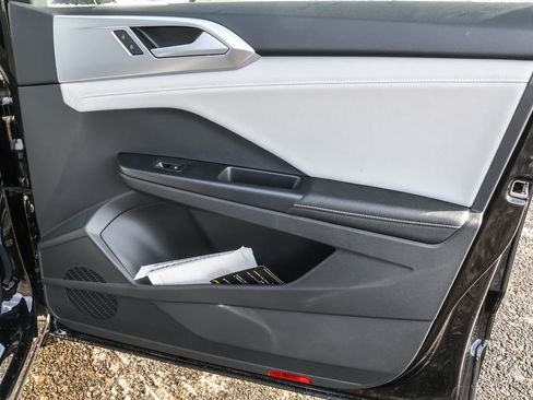 New 2026 Volkswagen Taos SE AWD/4WD image 44