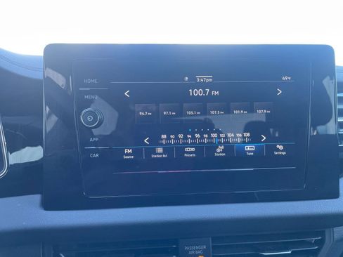 Used 2025 Volkswagen Jetta Sport image 21