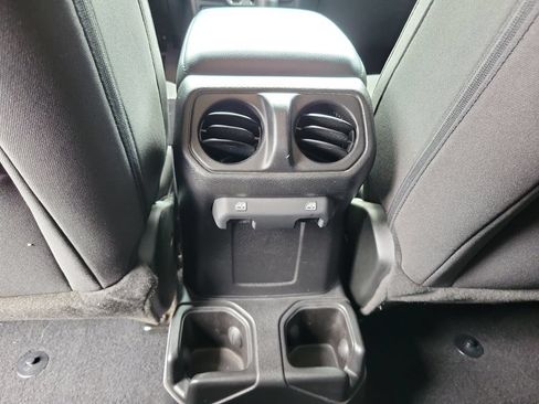 Used 2023 Jeep Wrangler Unlimited Sport AWD/4WD image 12