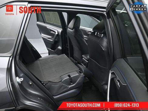 Used 2025 Toyota RAV4 XSE w/ Weather Package image 33
