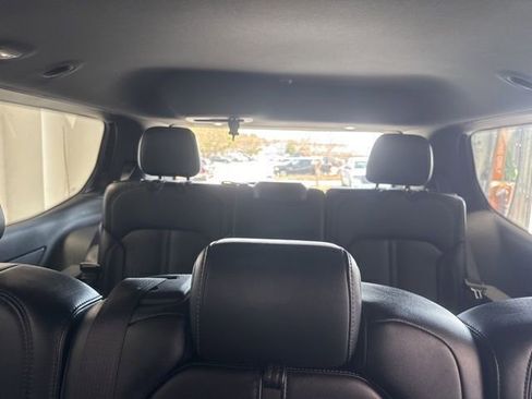 Used 2024 Jeep Wagoneer Series II w/ Flexible Seating Group image 19