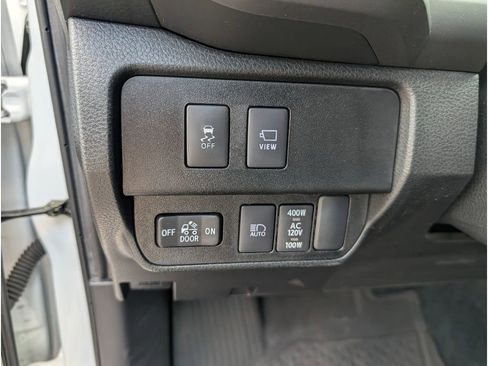 Used 2023 Toyota Tacoma TRD Sport w/ TRD Premium Sport Package AWD/4WD image 18