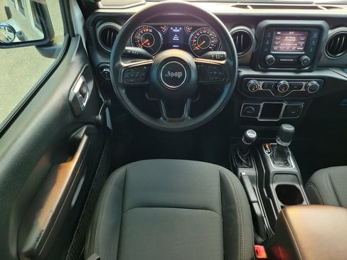 Used 2021 Jeep Gladiator Sport AWD/4WD image 13