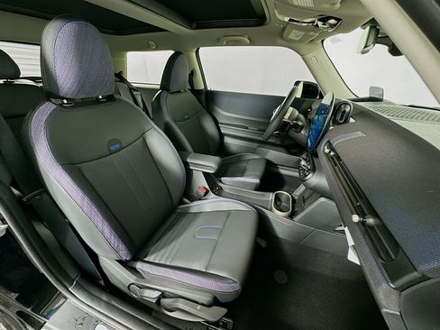 Certified 2025 MINI Cooper 2-Door Hardtop image 27